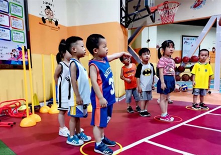 业余篮球运动员如何结合瑜伽提升技能_1